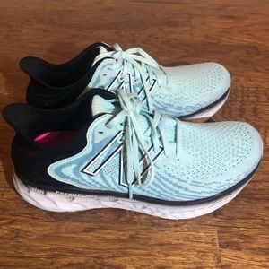 New Balance Women's Fresh Foam 1080 V11 Running Shoe - Pale Blue Chill/Black